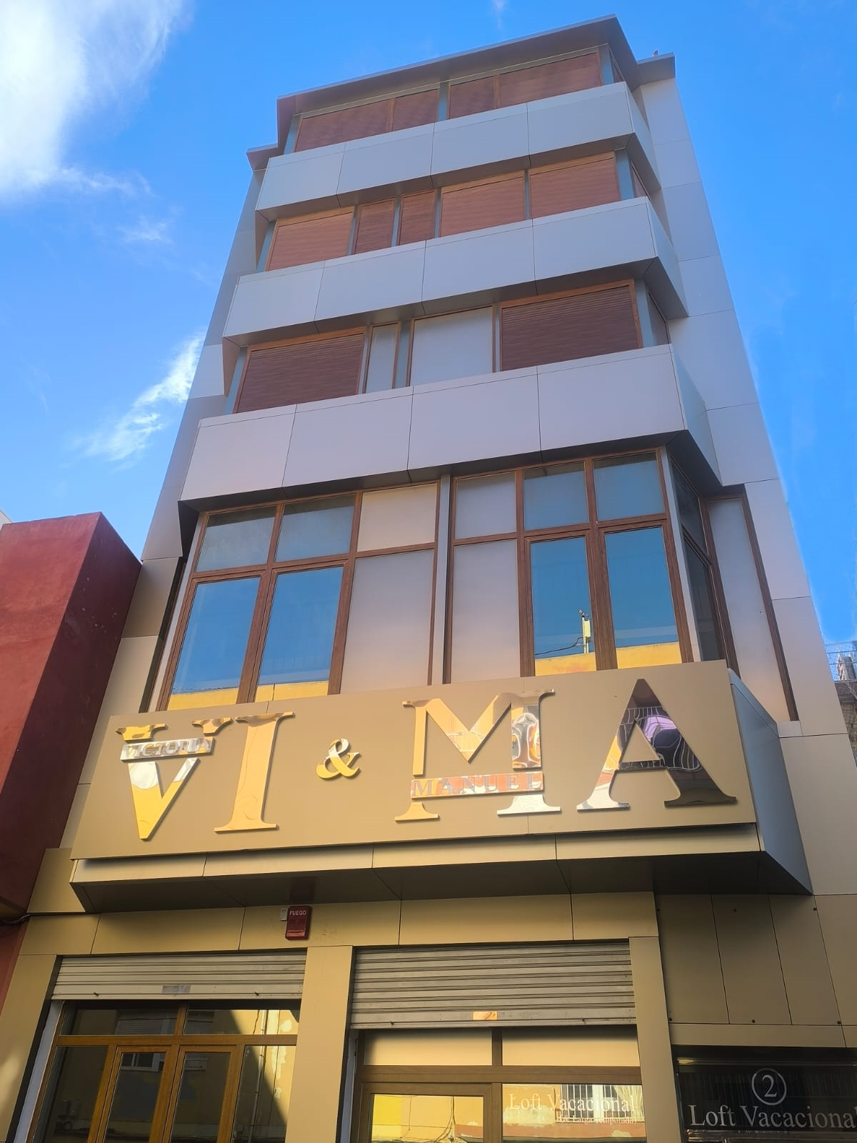 Fachada Hotel Victoria y Manuel